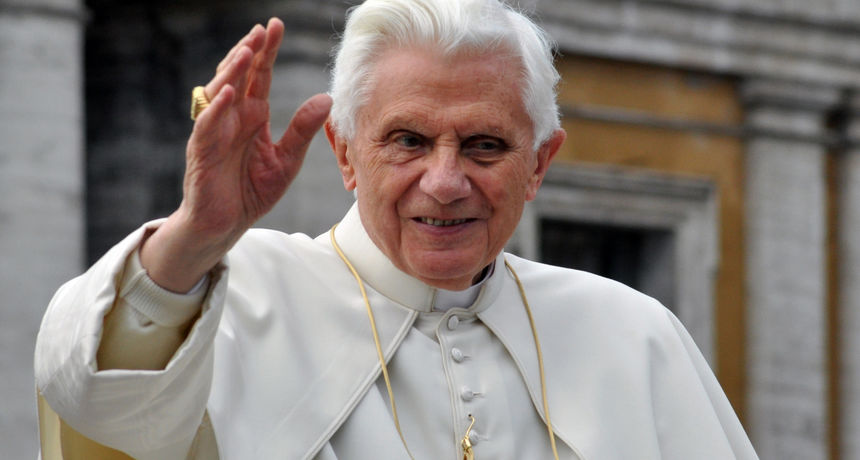 Benedikt XVI-